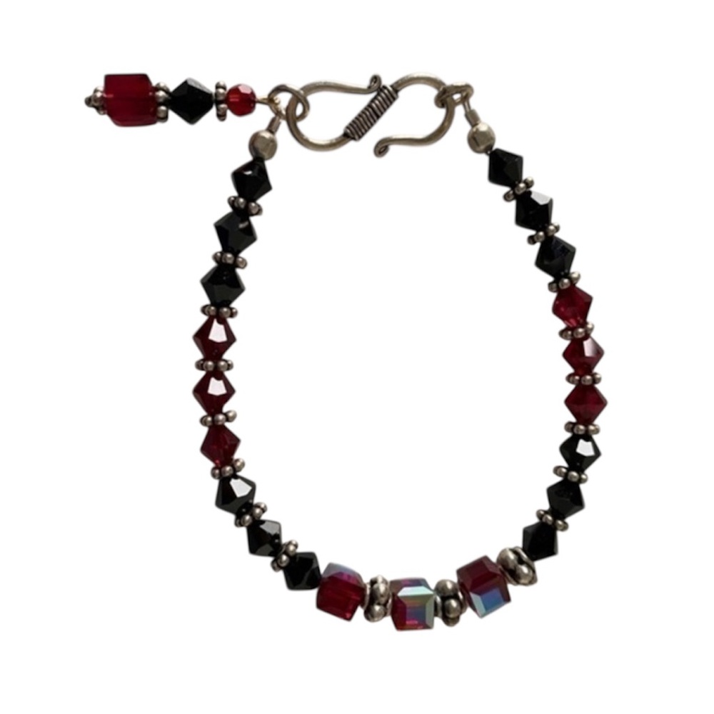925 Sterling Silver Caviar Beaded Red Black Swarovski Crystal boho bracelet NEW